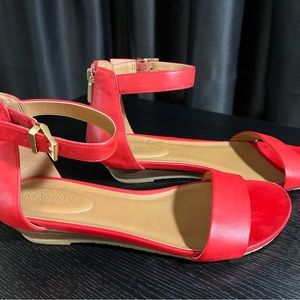 Red wedge sandal